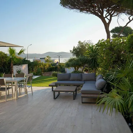 6 Pers A 30m De La Sainte-Maxime