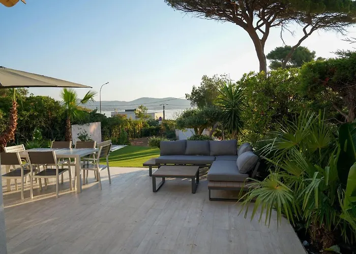 6 Pers A 30m De La Сент-Максім