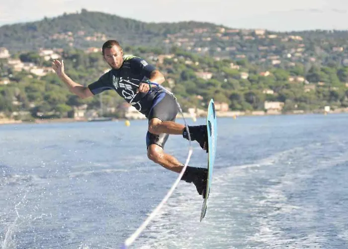 6 Pers A 30m De La Villa Sainte-Maxime